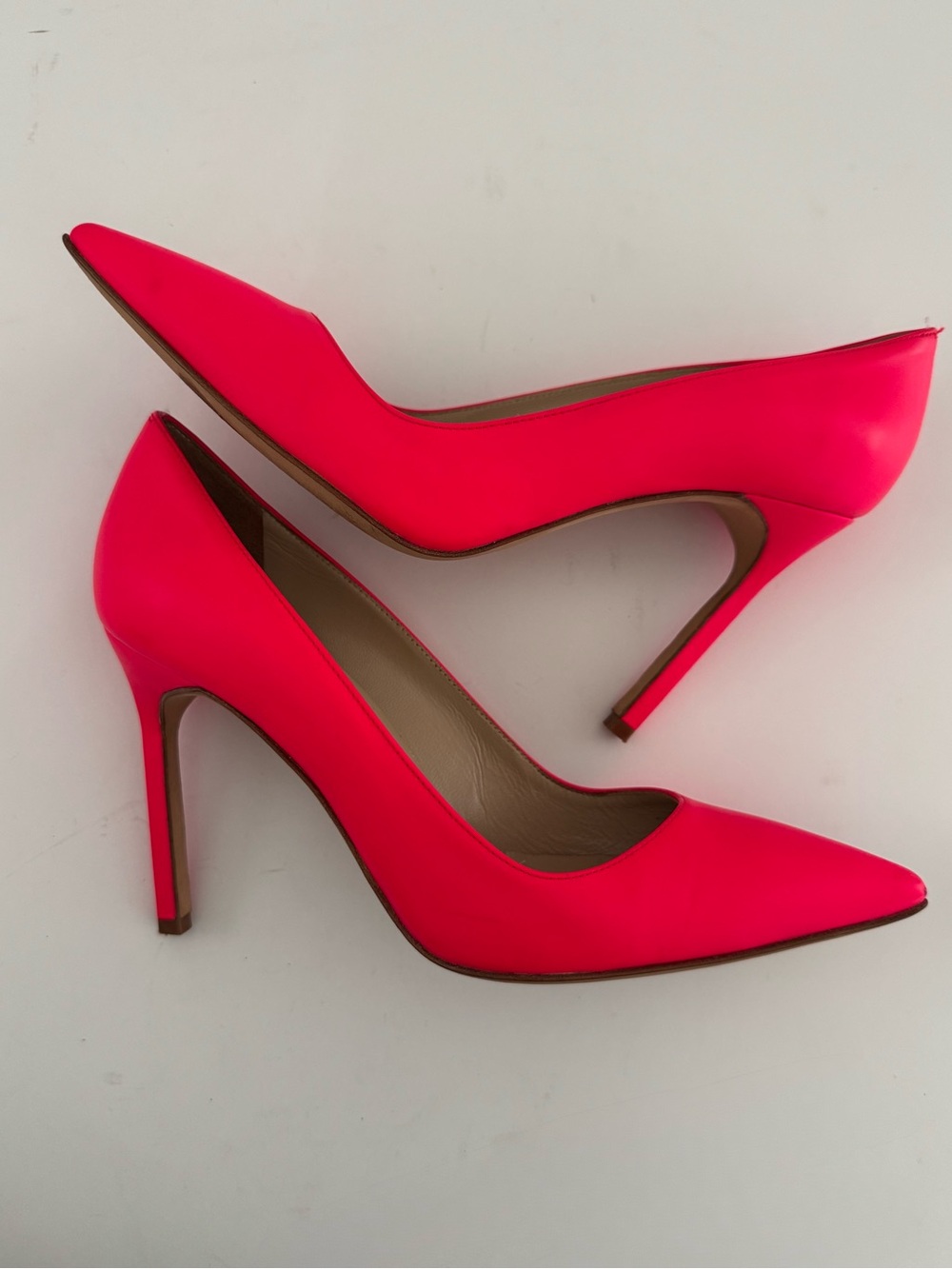MANOLO BLAHNIK BB 105 Neon Pink Pointed Toe Pumps Heels 36 $595